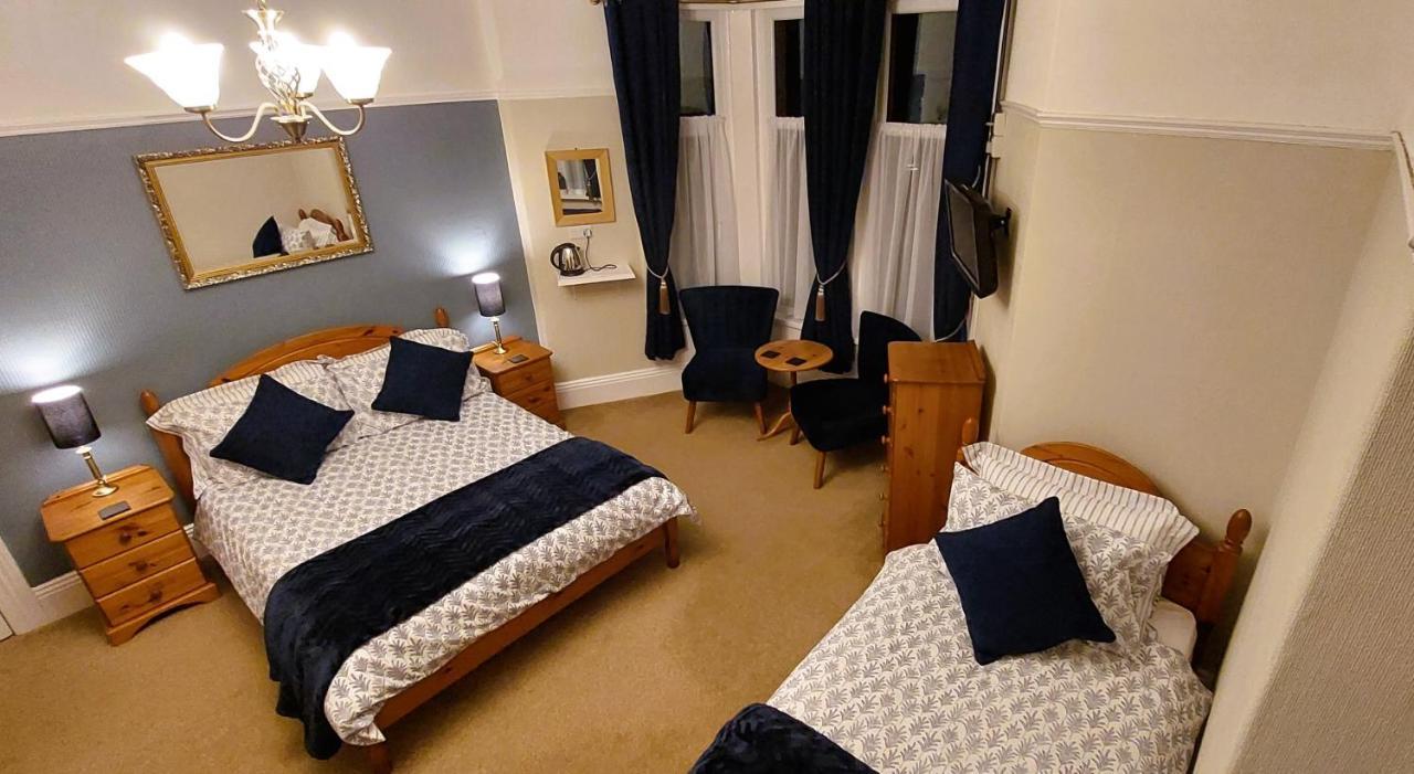 Bron Rhiw Guest House คริกเคียธ ภายนอก รูปภาพ