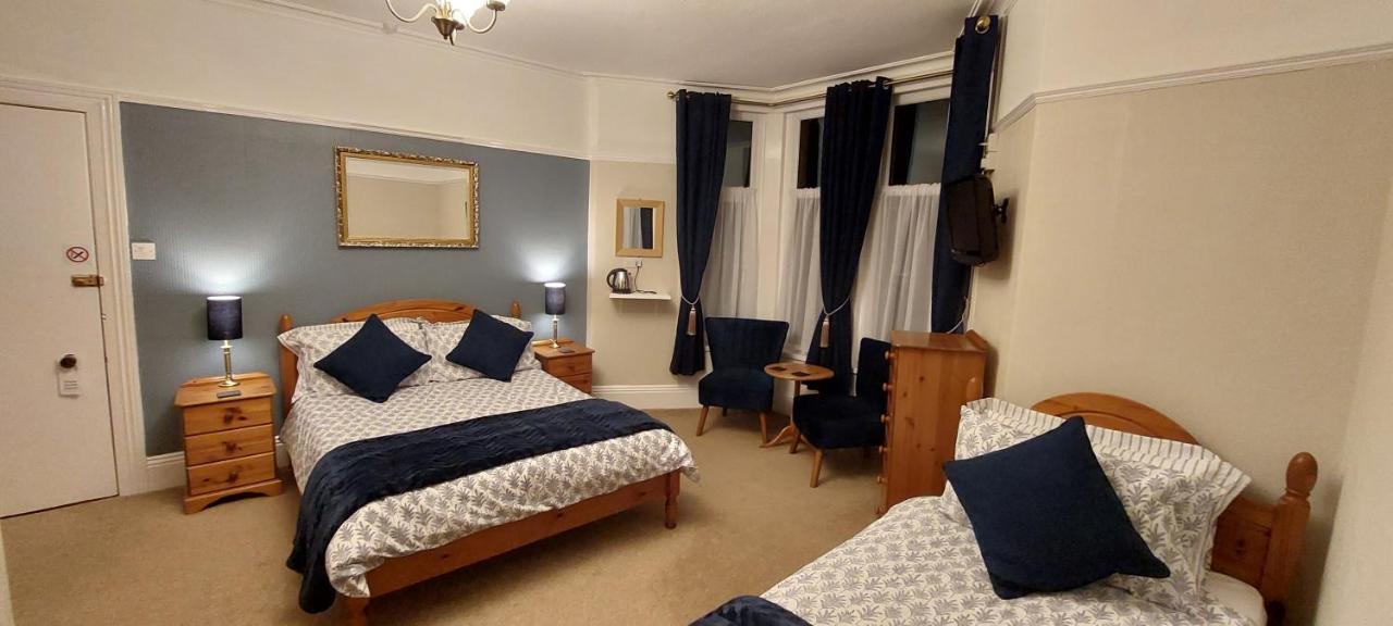 Bron Rhiw Guest House คริกเคียธ ภายนอก รูปภาพ